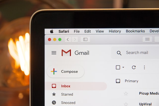 How to send personalized mass emails in Gmail? Pros and Cons!